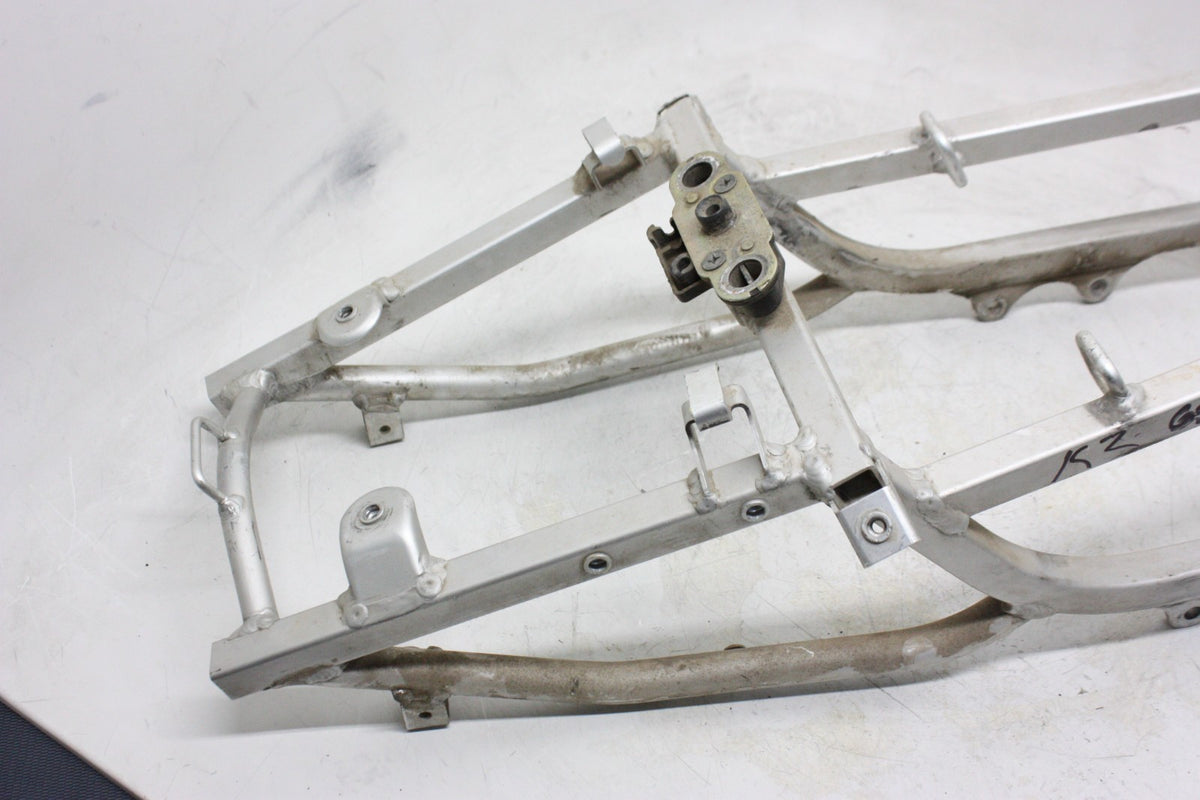 2001 2002 SUZUKI GSXR 1000 OEM REAR TAIL FRAME SUBFRAME STRAIGHT