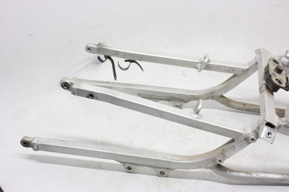 2001 2002 SUZUKI GSXR 1000 OEM REAR TAIL FRAME SUBFRAME STRAIGHT