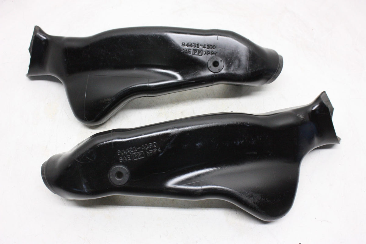 05 06 2005 2006 Suzuki Gsxr 1000 Right Left Ram Air Intake Duct Tubes Oem