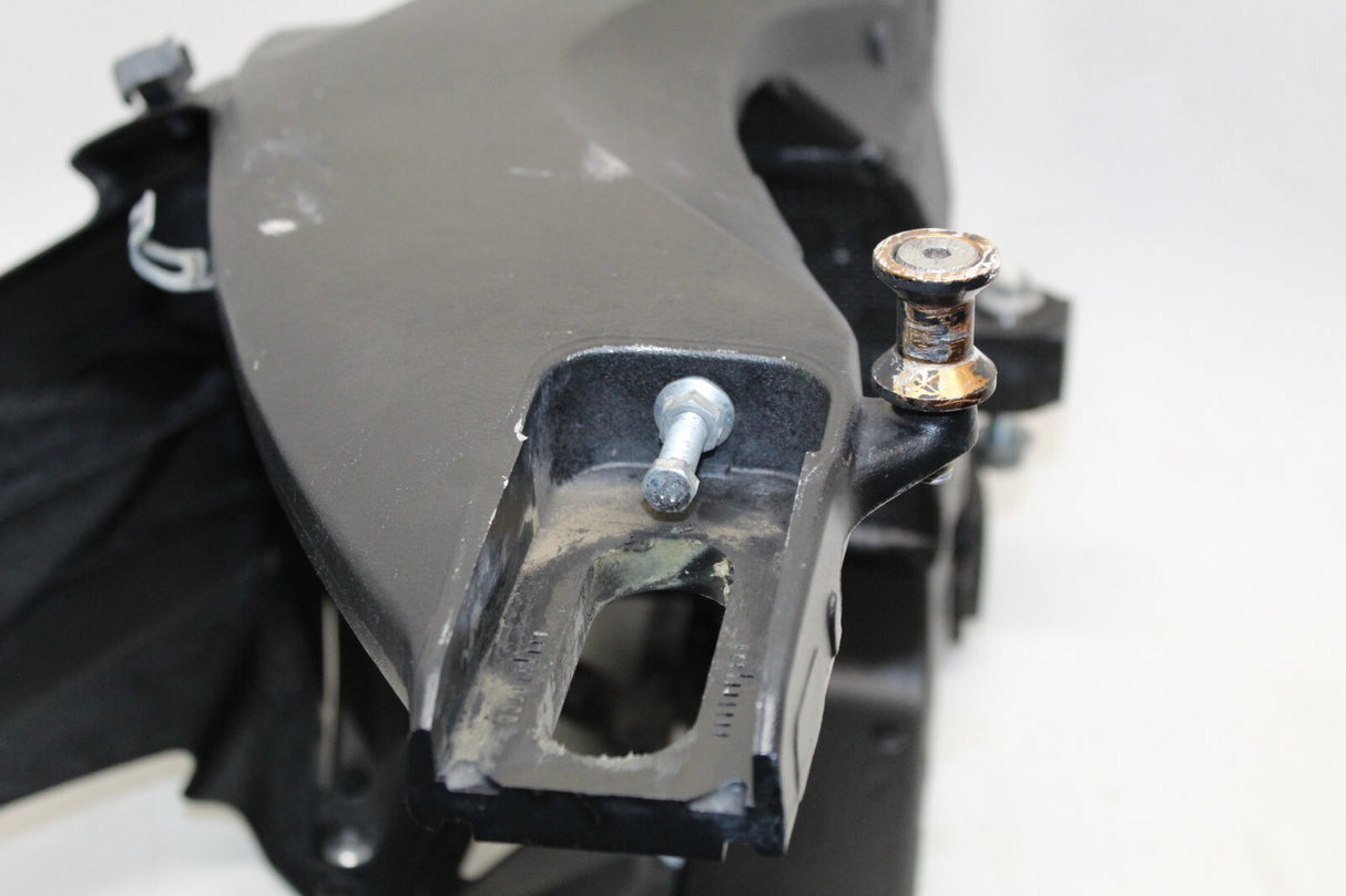 2009 Suzuki Gsxr1000 Rear Swingarm Back Suspension Swing Arm With Axle Bolt