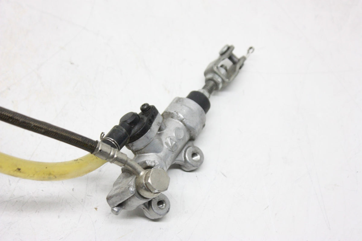 2006 05-06 Suzuki GSXR 1000 GSXR1000 Rear Brake Master Caliper With Cylinder