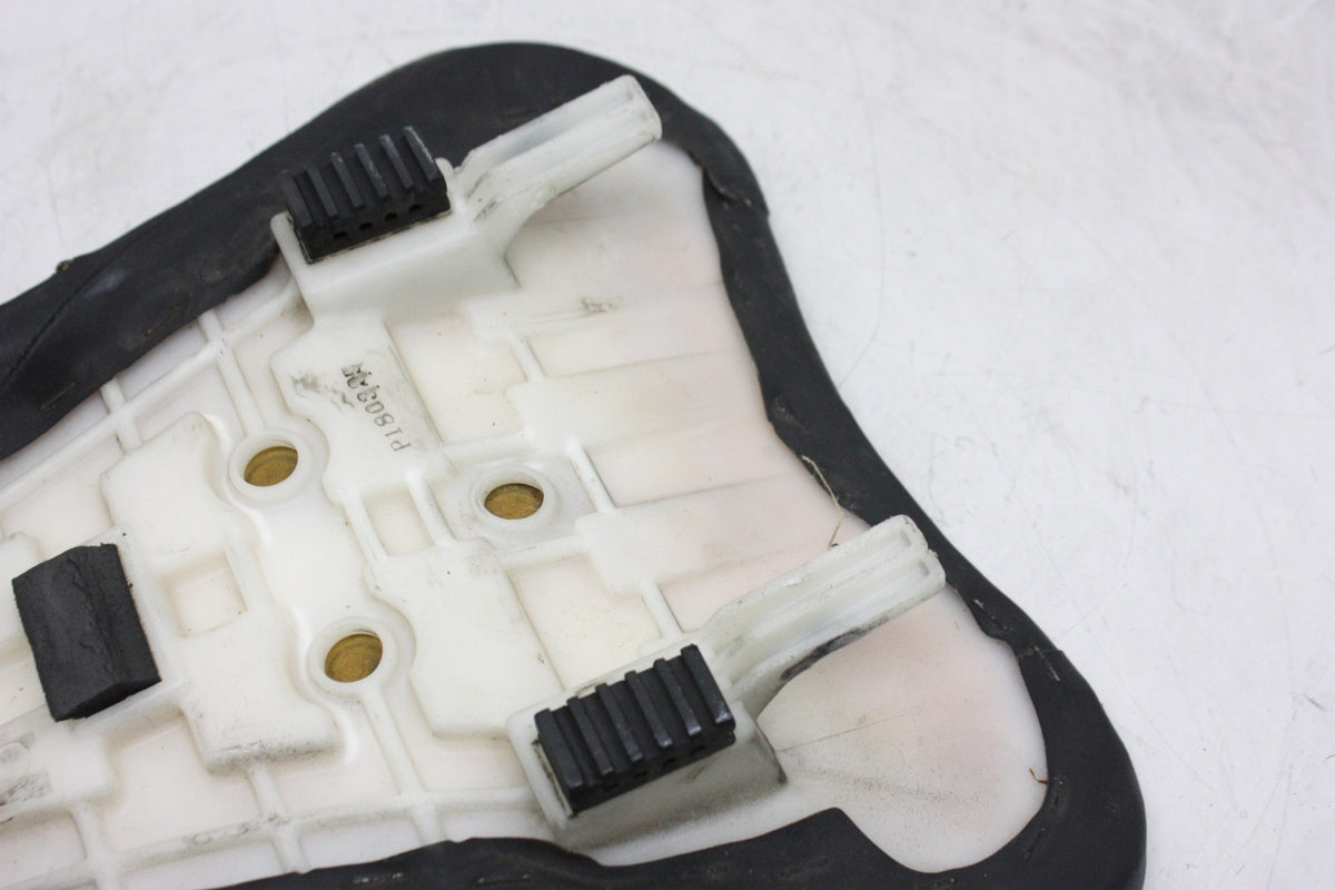 2005-2006 Suzuki GSXR 1000 Driver Rider Seat Pillion Saddle Cushion Genuine OEM
