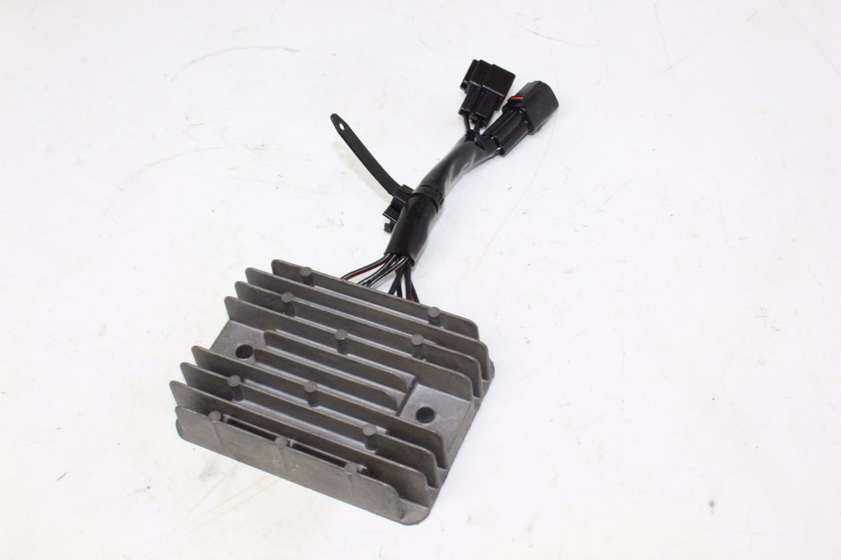 2005-2009 Suzuki Boulevard VZ800 M50 Voltage Rectifier Regulator OEM