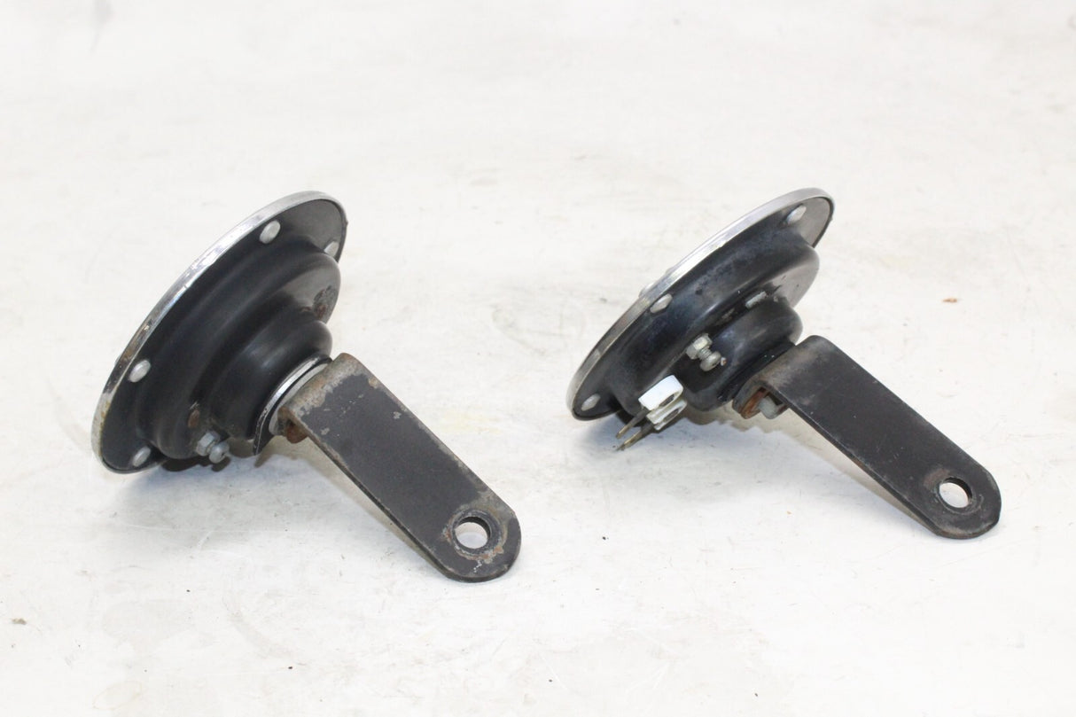 1981 Yamaha XS850 Horn Horns Signal Pair OEM