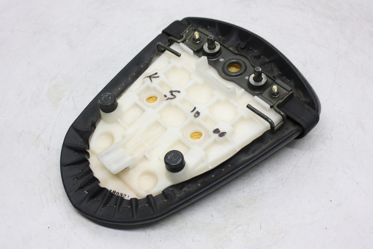 05-06 Suzuki GSXR 1000 Rear Passenger Seat Pillion Saddle Genuine OEM