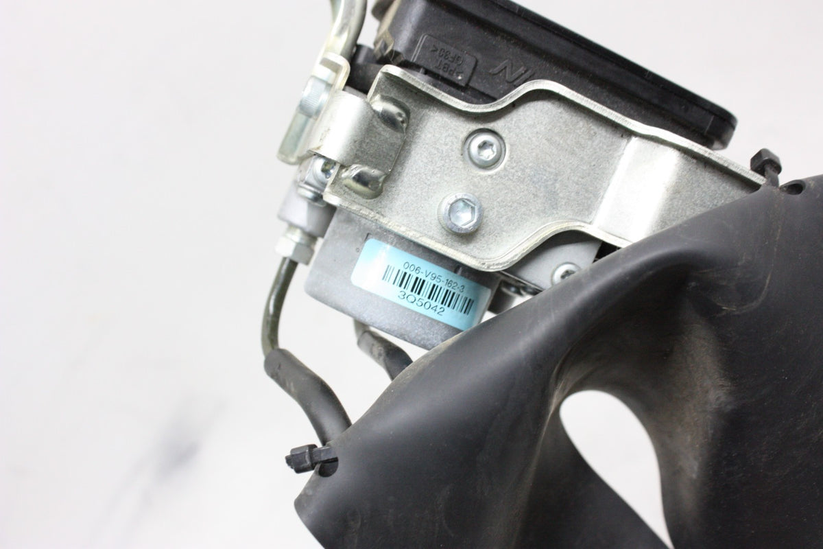 2015 Suzuki GSXR1000 ABS Pump Pressure Modulator GSXR 1000