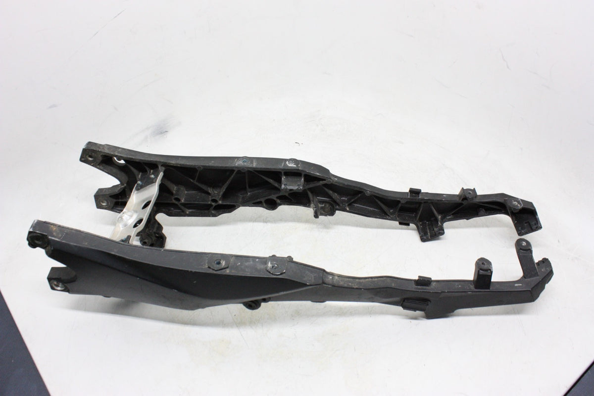 2011 11-25 SUZUKI GSXR600 GSXR750 OEM REAR SUBFRAME SEAT SUPPORT ASSEMBLY