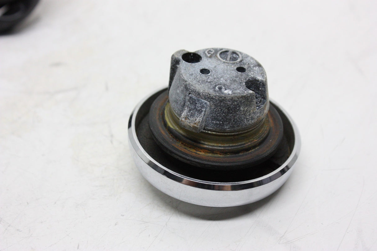 15-18 YAMAHA SR400 OEM IGNITION LOCK KEY SET W/ GAS CAP