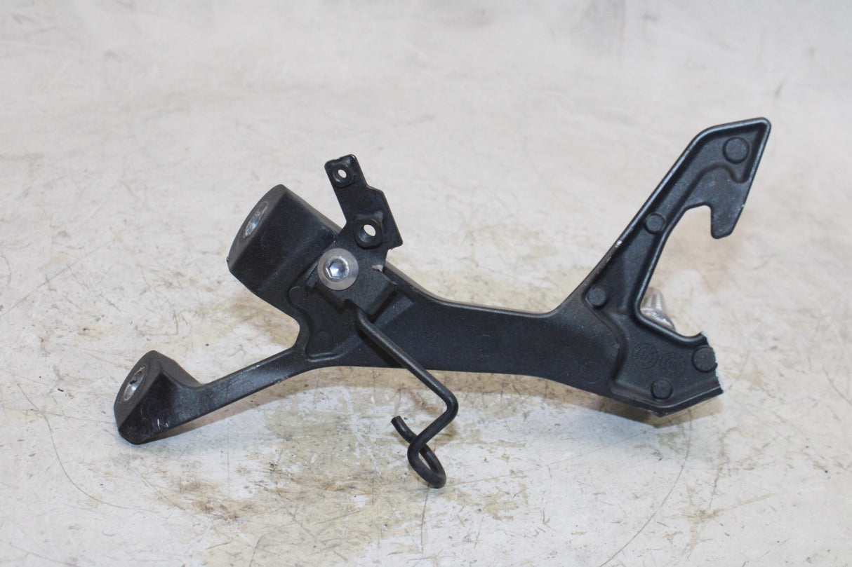 2018 KAWASAKI NINJA 400 OEM RIGHT REAR BACK PASSENGER PEG
