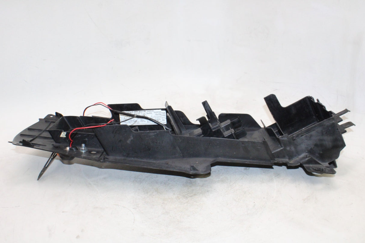 04-09 SUZUKI GSXR 600 OEM REAR BACK TAIL UNDERTAIL BATTERY TRAY PLASTIC