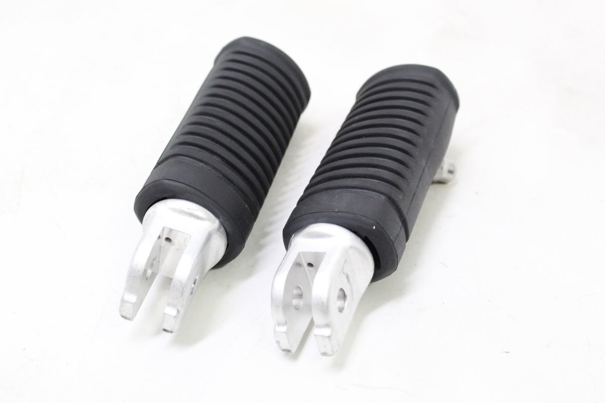 GENUINE HARLEY-DAVIDSON 2018-24 SOFTAIL PASSENGER FOOTPEGS FLSB FXLR FXBR