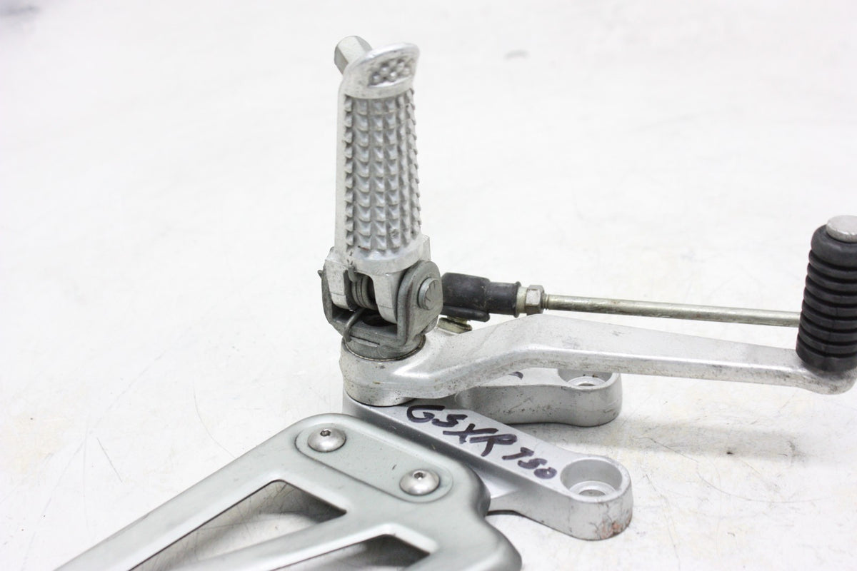 2002 SUZUKI GSXR600 750 LEFT REARSET REAR SET FOOT PEG W SHIFTER