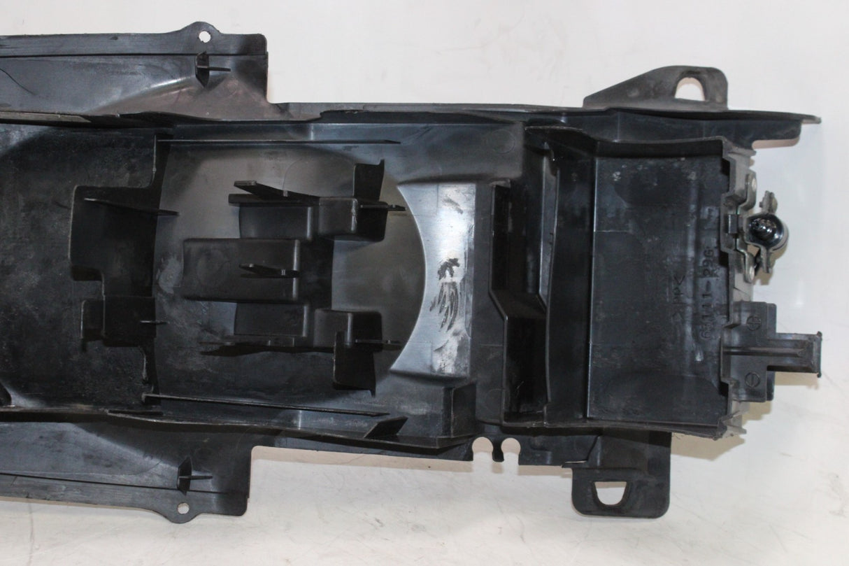 04-09 SUZUKI GSXR 600 OEM REAR BACK TAIL UNDERTAIL BATTERY TRAY PLASTIC