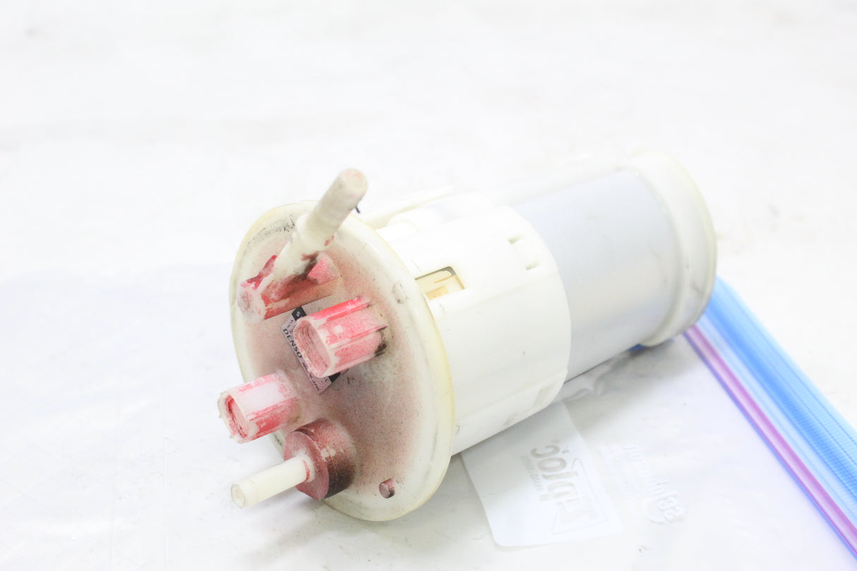 2005 Yamaha YZF R6 OEM FUEL PUMP GAS PETROL SENDER UNIT