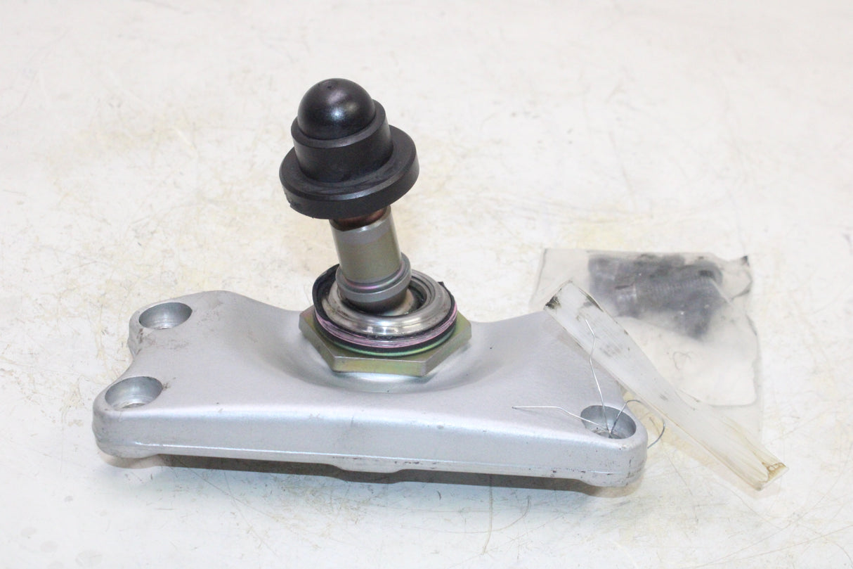 2001 BMW R1100RT OEM CENTER FORK MOUNT BRACKET