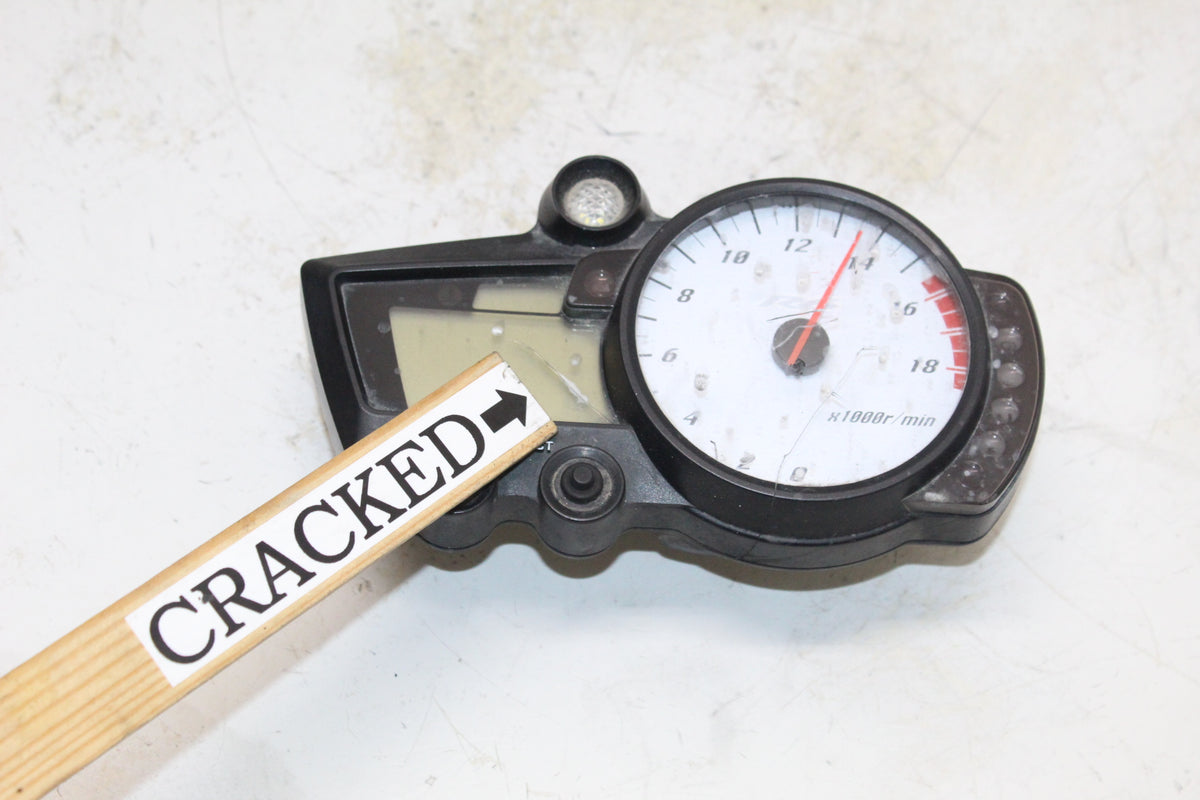 2009 Yamaha YZF R6S OEM SPEEDO TACH GAUGES DISPLAY CLUSTER SPEEDOMETER