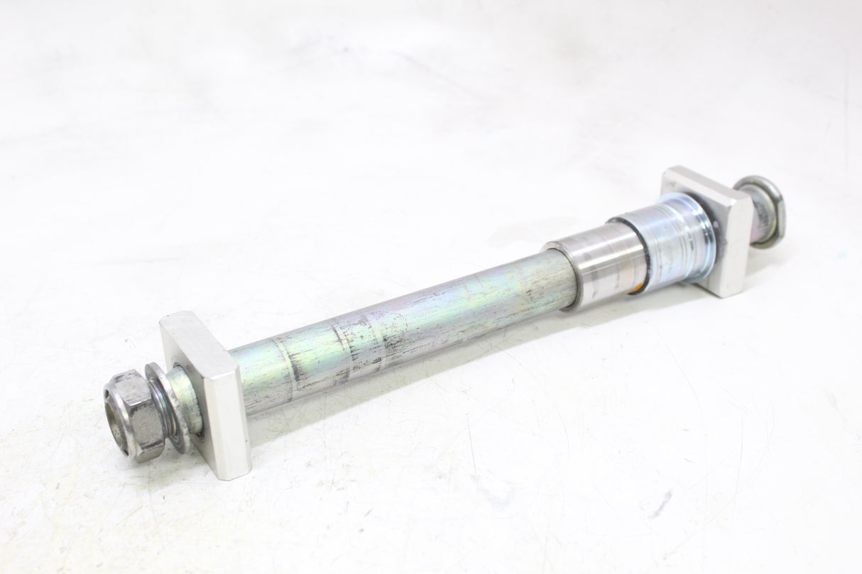 2017 Yamaha FZ10 OEM REAR AXLE BACK WHEEL RIM PIVOT BOLT AXEL