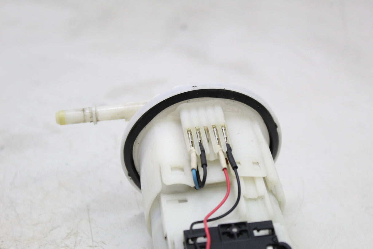 2017 Yamaha FZ10 OEM FUEL PUMP GAS PETROL SENDER UNIT