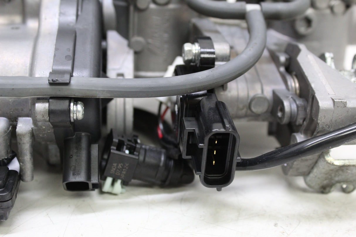 2017 Yamaha FZ10 OEM MAIN FUEL INJECTORS / THROTTLE BODIES