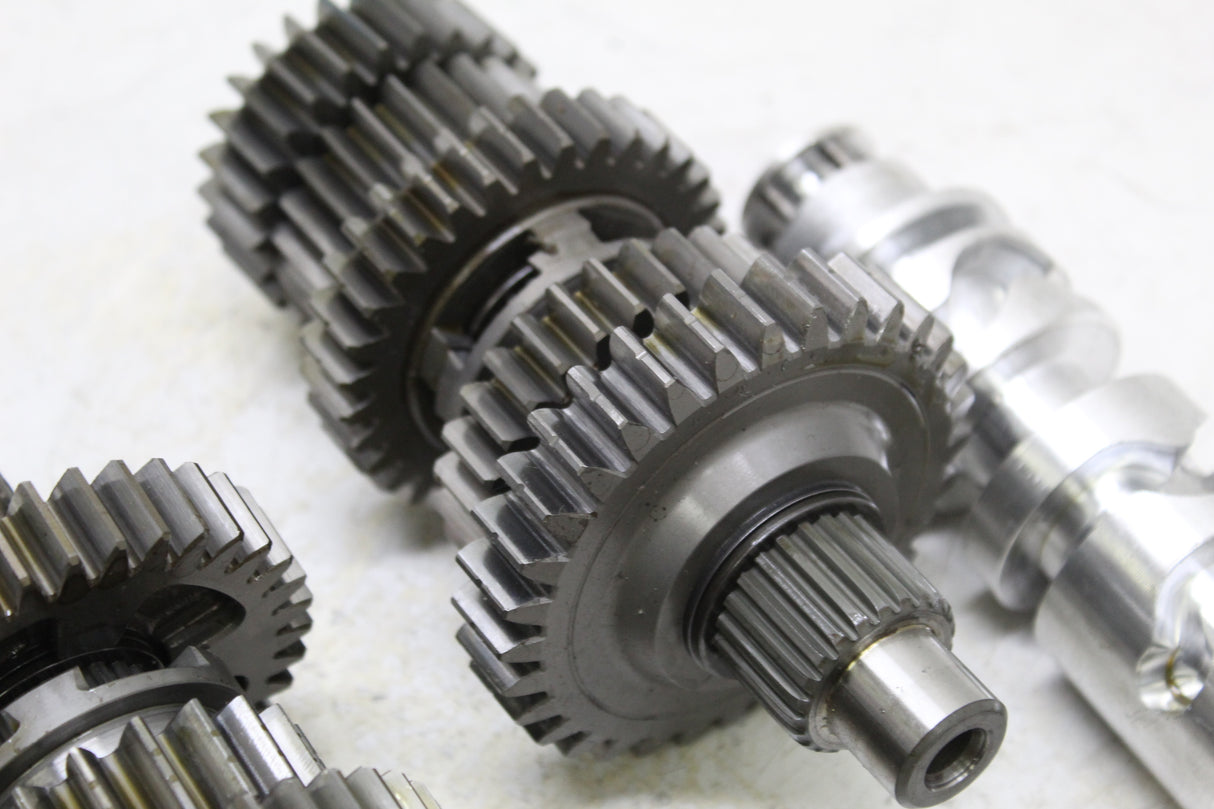 2005 Harley-Davidson Sportster 883 XL883 OEM ENGINE TRANSMISSION TRANNY GEARS