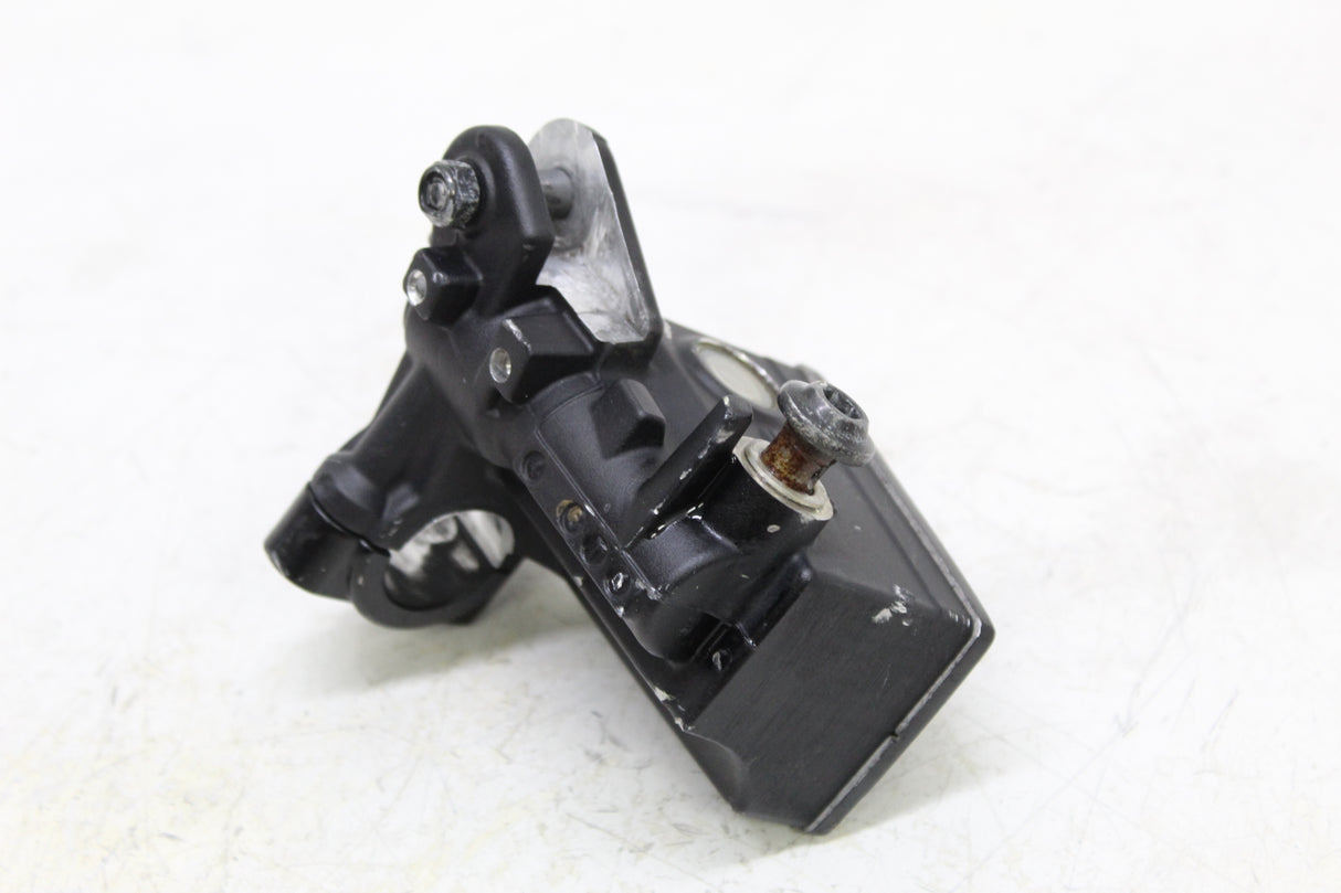 2017 Yamaha FZ10 OEM FRONT BRAKE MASTER CYLINDER