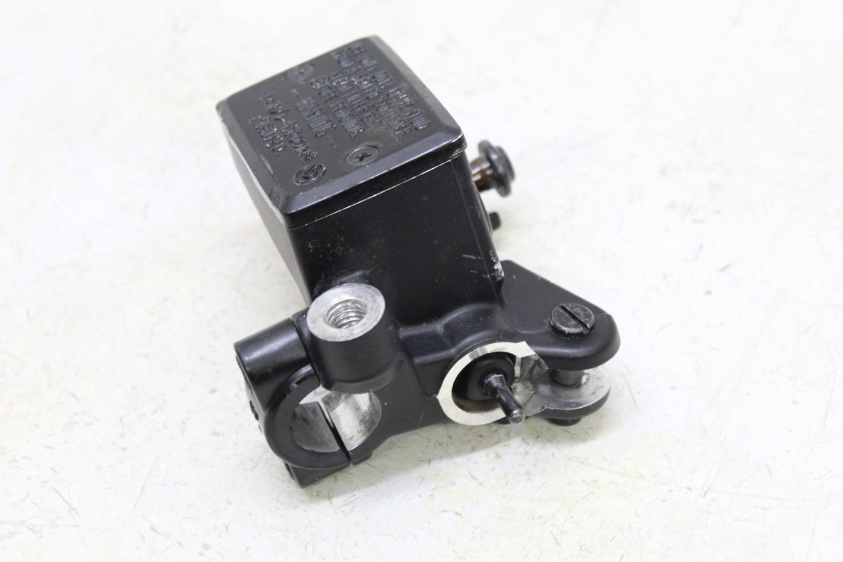 2017 Yamaha FZ10 OEM FRONT BRAKE MASTER CYLINDER
