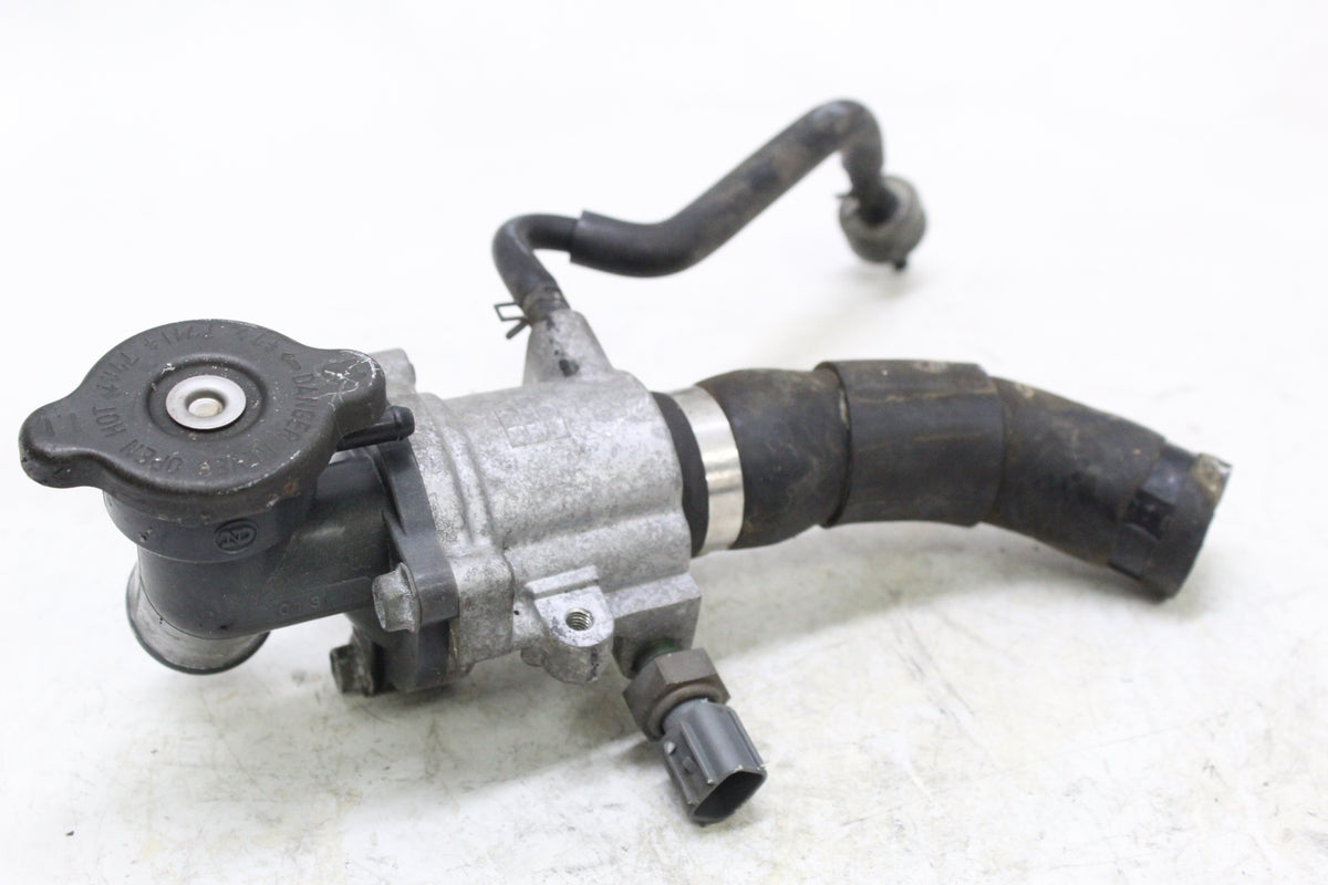 2003 YAMAHA FZ1 FZS1000 FAZER OEM THERMOSTAT HOUSING SENSOR HOSES