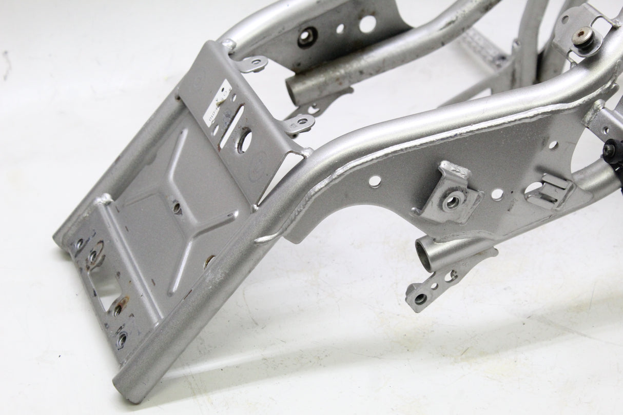 2005 YAMAHA FZ6 FZ6S FAZER OEM REAR SUBFRAME W PASSENGER FOOT PEGS