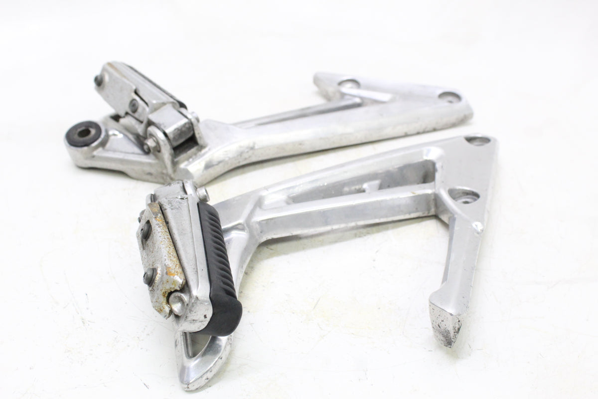2003 YAMAHA FZ1 FZS1000 FAZER OEM REAR PASSENGER FOOT PEGS BRACKETS PAIR