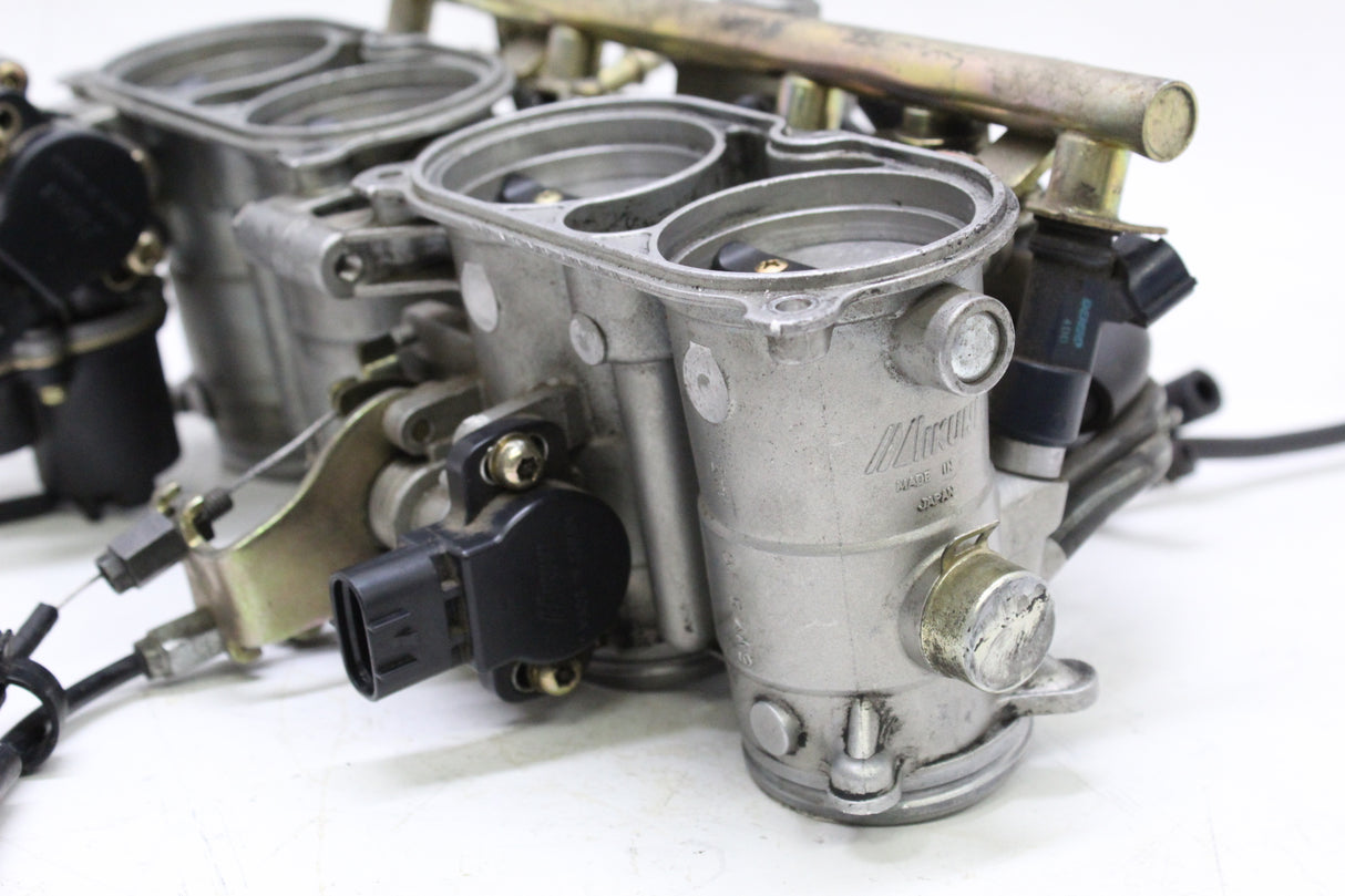 2004 Yamaha YZF R1 04-06 OEM MAIN FUEL INJECTORS / THROTTLE BODIES