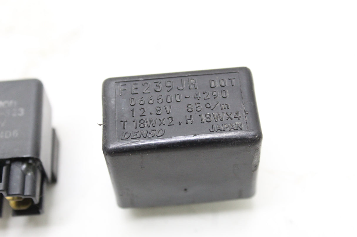 2004 SUZUKI GSXR600 ELECTRICAL RELAY SET PAIR