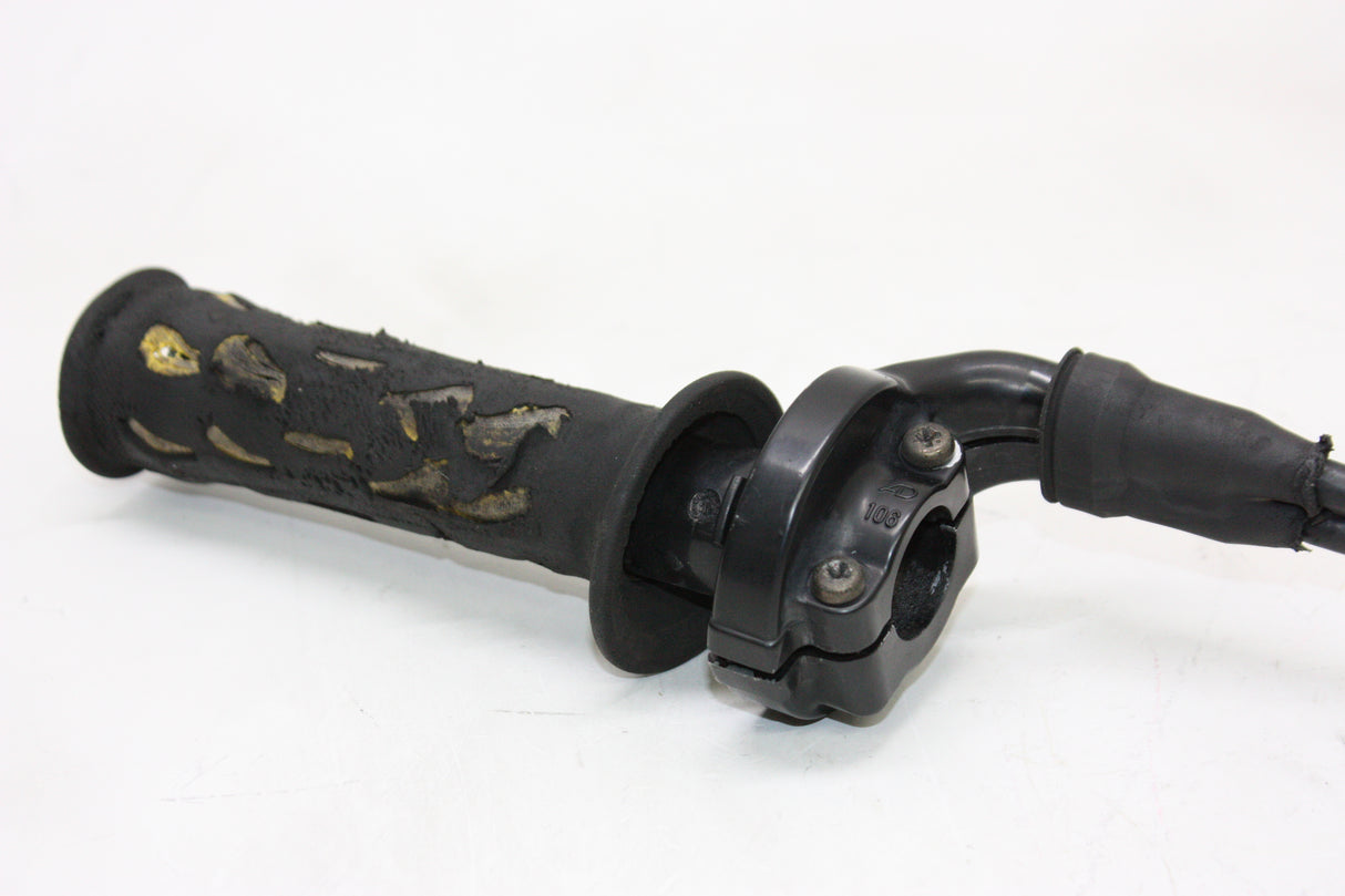 2004 Triumph Daytona 600 OEM THROTTLE HANDLE W HOUSING