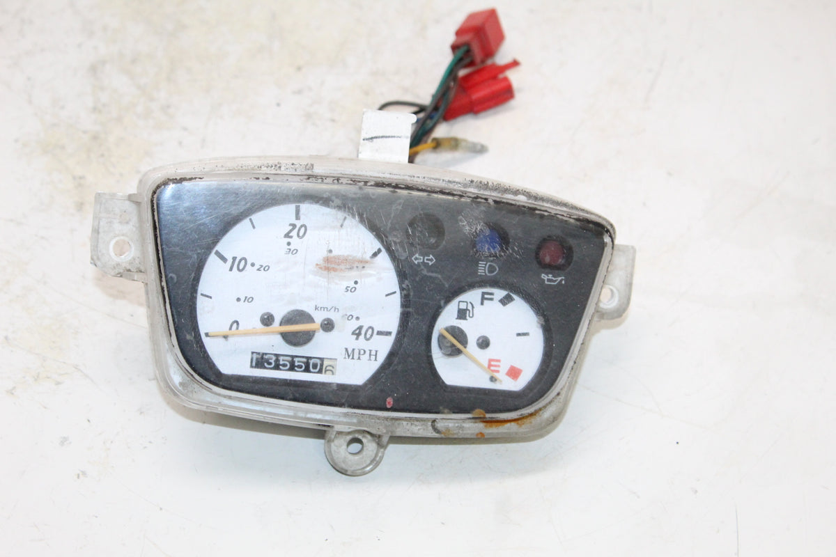 2002 Yamaha Zuma 50 YW50 OEM SPEEDO TACH GAUGES DISPLAY CLUSTER SPEEDOMETER