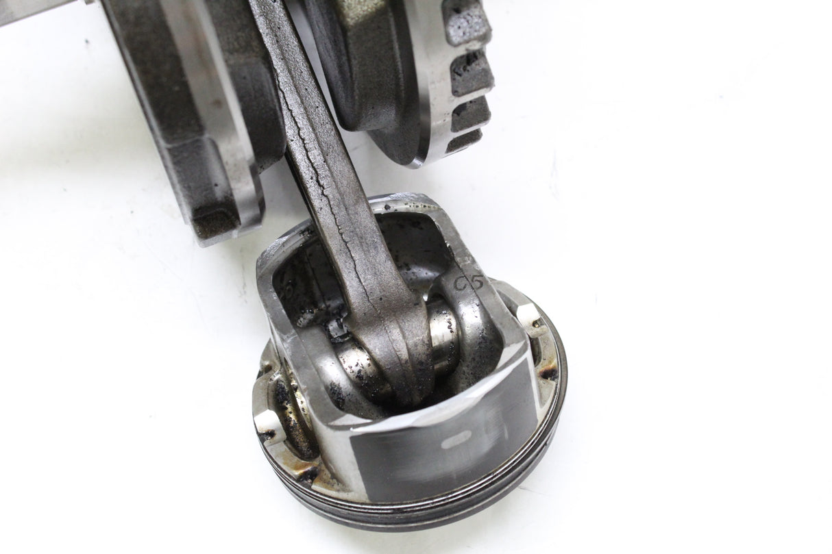 2015 Harley-Davidson Road Glide FLTRXS OEM ENGINE CRANKSHAFT W PISTONS