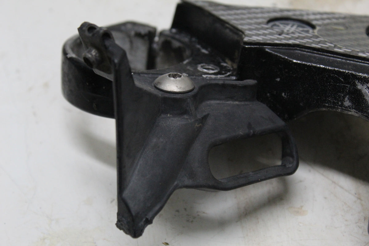 2009 Yamaha YZF R6S OEM Upper Triple Tree Top Fork Clamp
