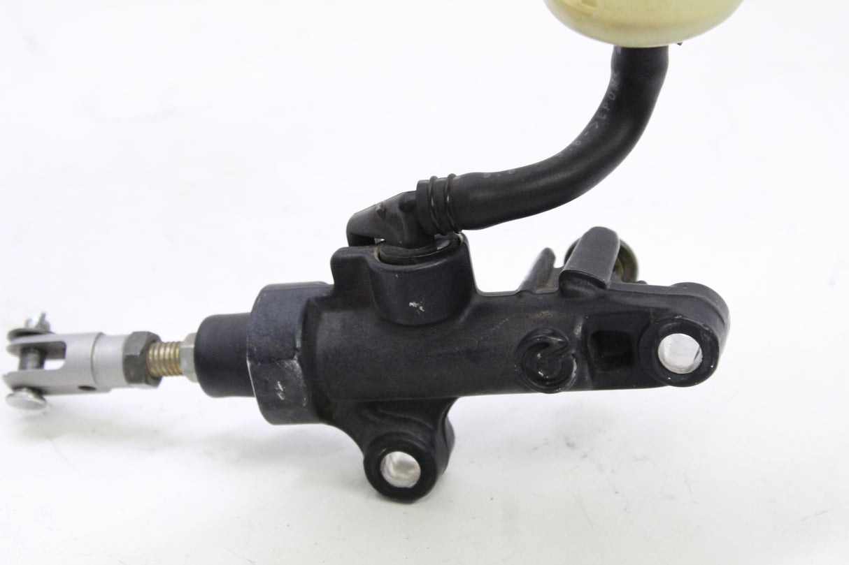 2004 Yamaha YZF R1 04-06 OEM REAR BACK BRAKE MASTER CYLINDER W RESERVOIR