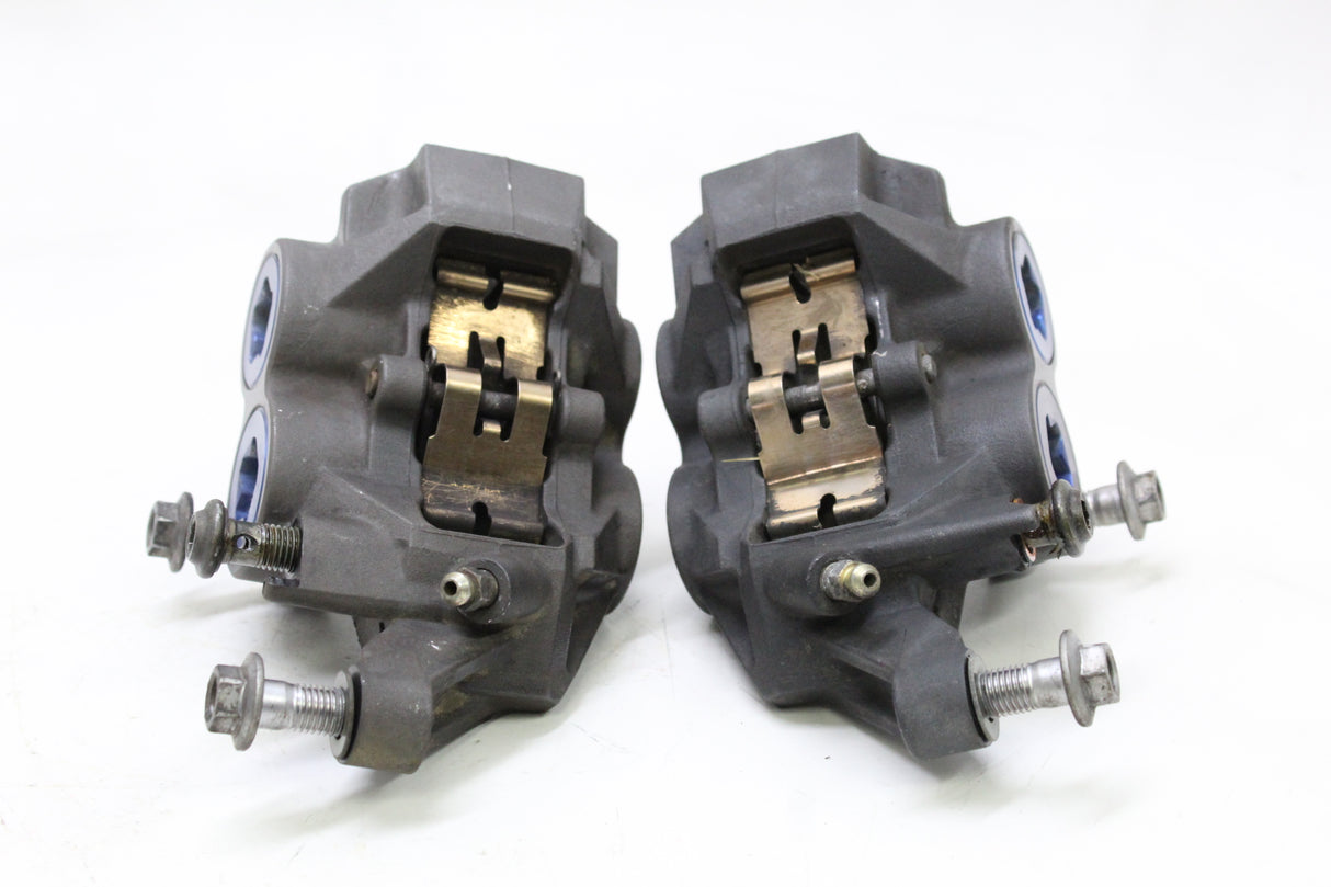 2007 Yamaha YZF R6S OEM RIGHT LEFT FRONT BRAKE CALIPER SET PAIR CALIPERS