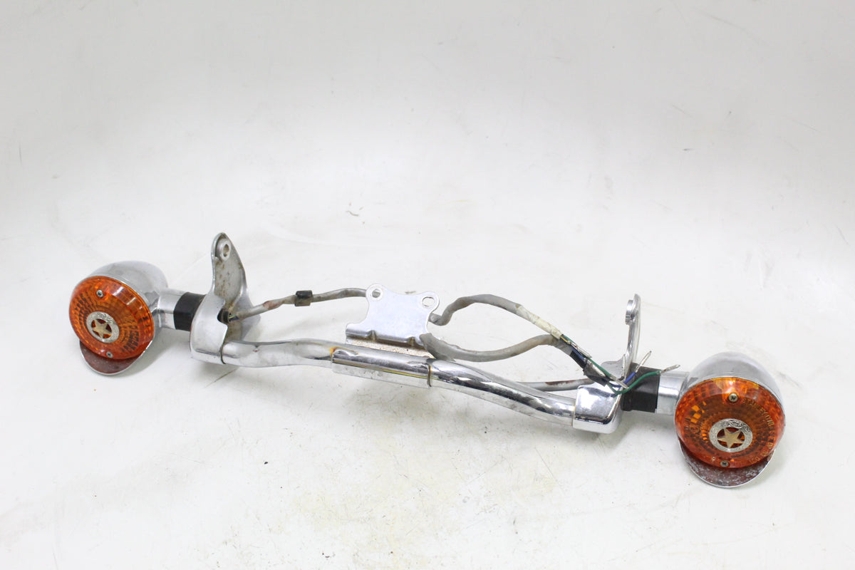 2005 KAWASAKI VULCAN 1500 VN1500 FRONT TURN SIGNAL LIGHTS BAR BRACKET PAIR