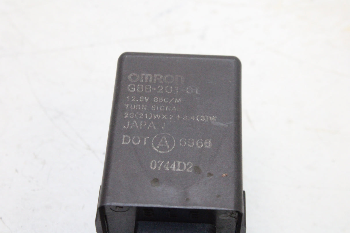 1995 Honda Shadow VLX 600 VT600C OEM TURN SIGNAL BLINKER RELAY FLASHER SWITCH