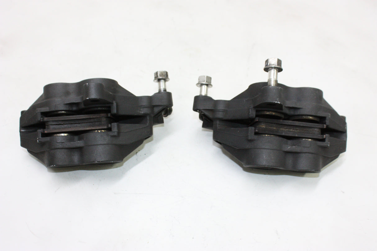 2004 Triumph Daytona 600 OEM RIGHT LEFT FRONT BRAKE CALIPER SET PAIR CALIPERS