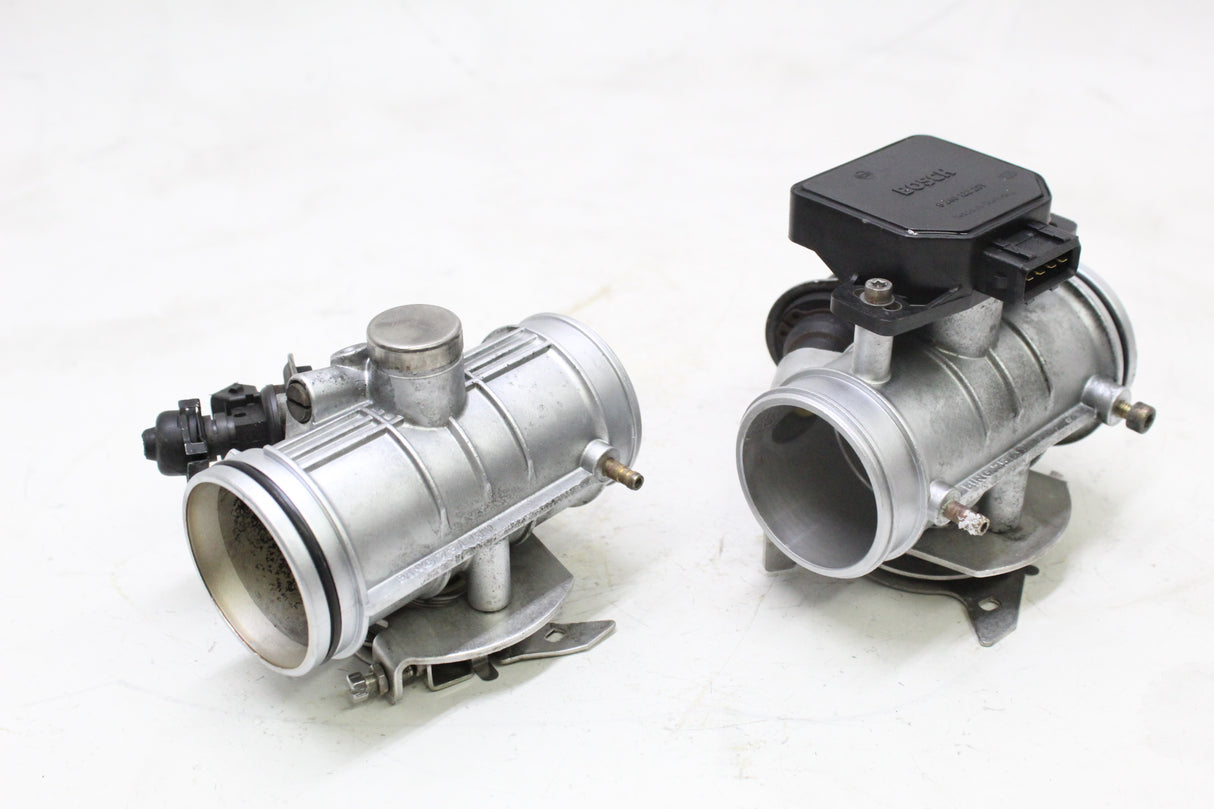 2000 BMW R1100RT OEM LEFT RIGHT THROTTLE BODY PAIR W BOSCH TPS
