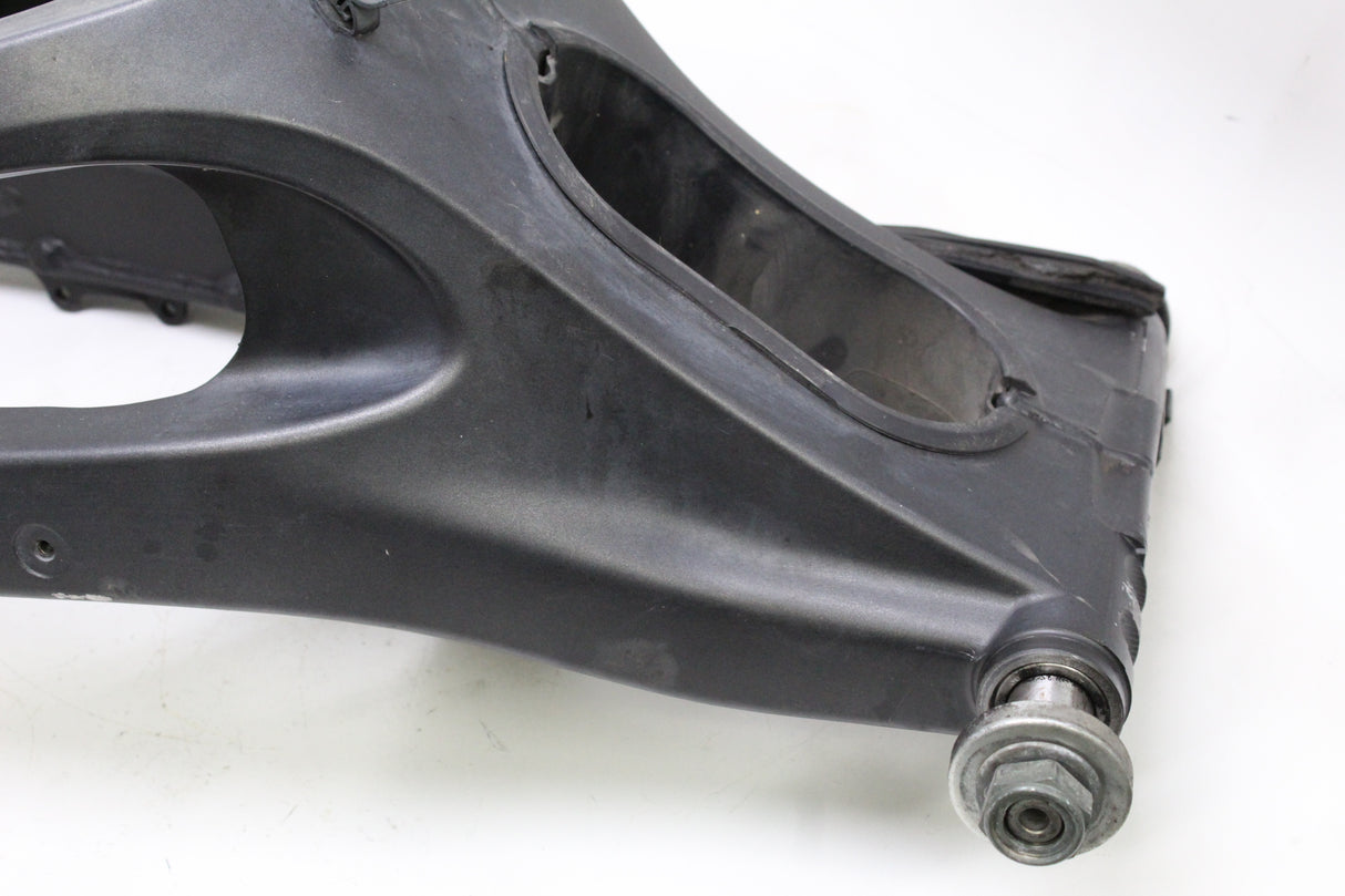 2007 Yamaha YZF R6S OEM REAR SWINGARM BACK SUSPENSION SWING ARM