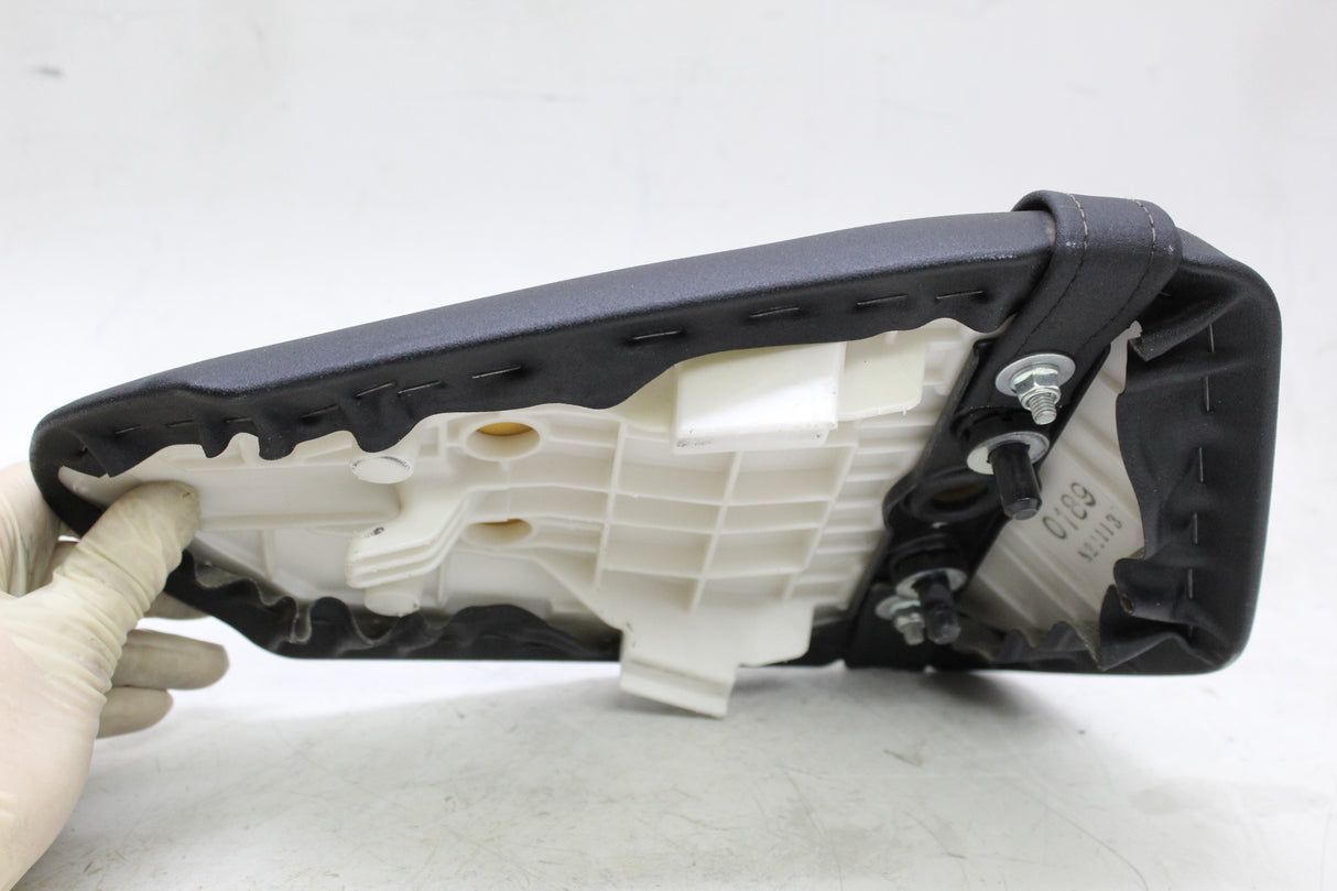 2009 Kawasaki Ninja ZX6R OEM REAR BACK PASSENGER TANDEM SEAT PAD SADDLE PILLION