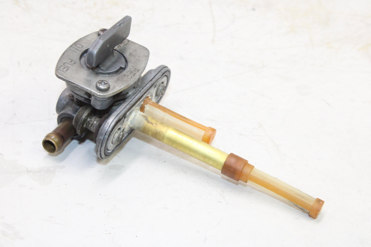 2007 Yamaha V Star 650 OEM FUEL GAS TANK PETCOCK SHUT ON OFF VALVE