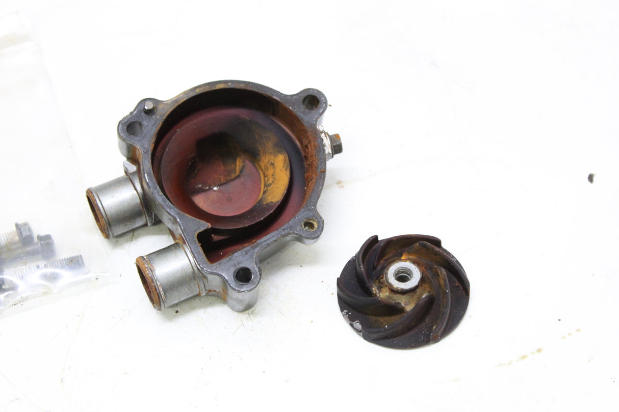 2007 Kawasaki KLR650 OEM ENGINE WATER COOLANT PUMP COVER