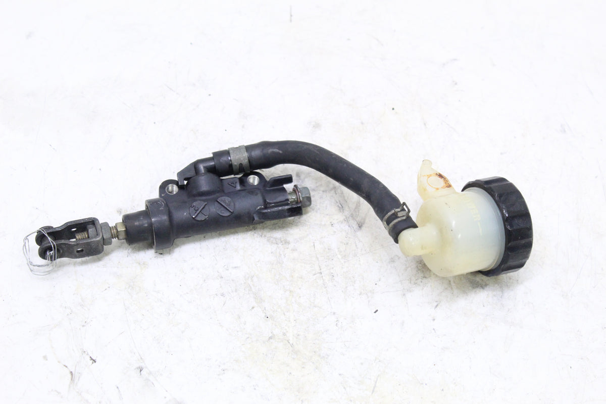 2003 YAMAHA FZ1 FZS1000 FAZER OEM REAR BRAKE MASTER CYLINDER RESERVOIR
