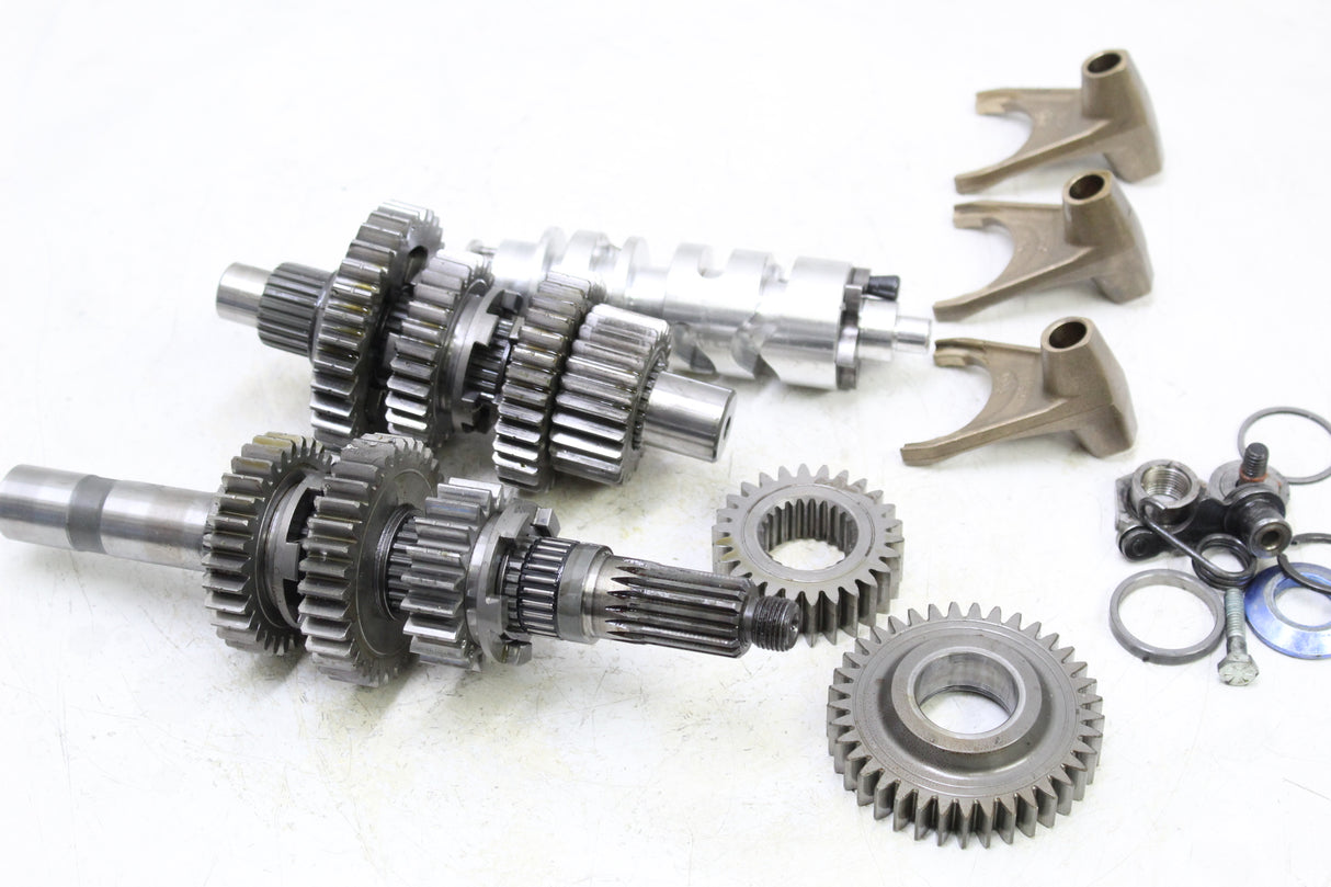 2005 Harley-Davidson Sportster 883 XL883 OEM ENGINE TRANSMISSION TRANNY GEARS