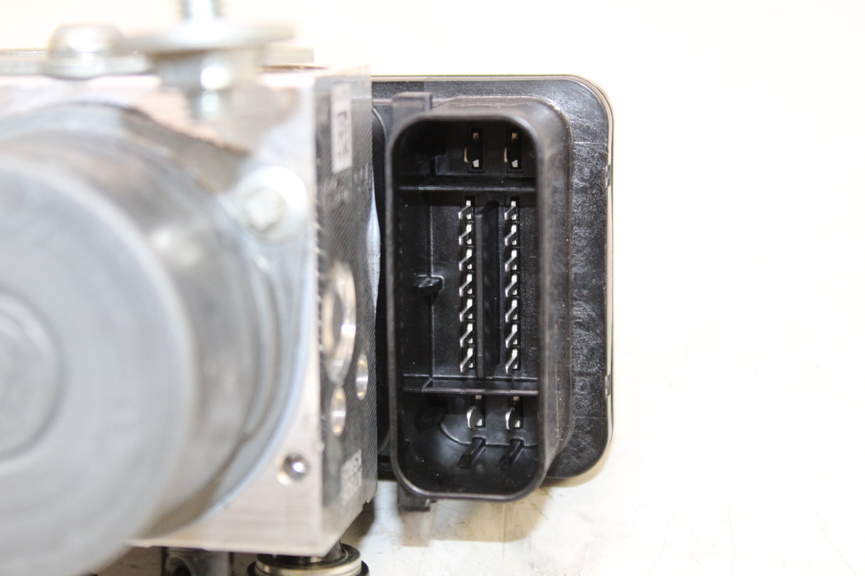 2017 Yamaha FZ10 OEM ABS PUMP UNIT MODULE