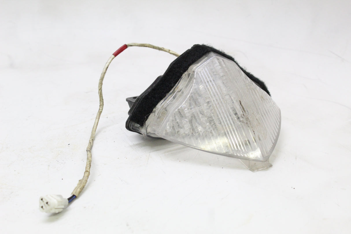 2004 Yamaha YZF R1 04-06 OEM REAR TAIL TAILLIGHT BACK BRAKE LIGHT