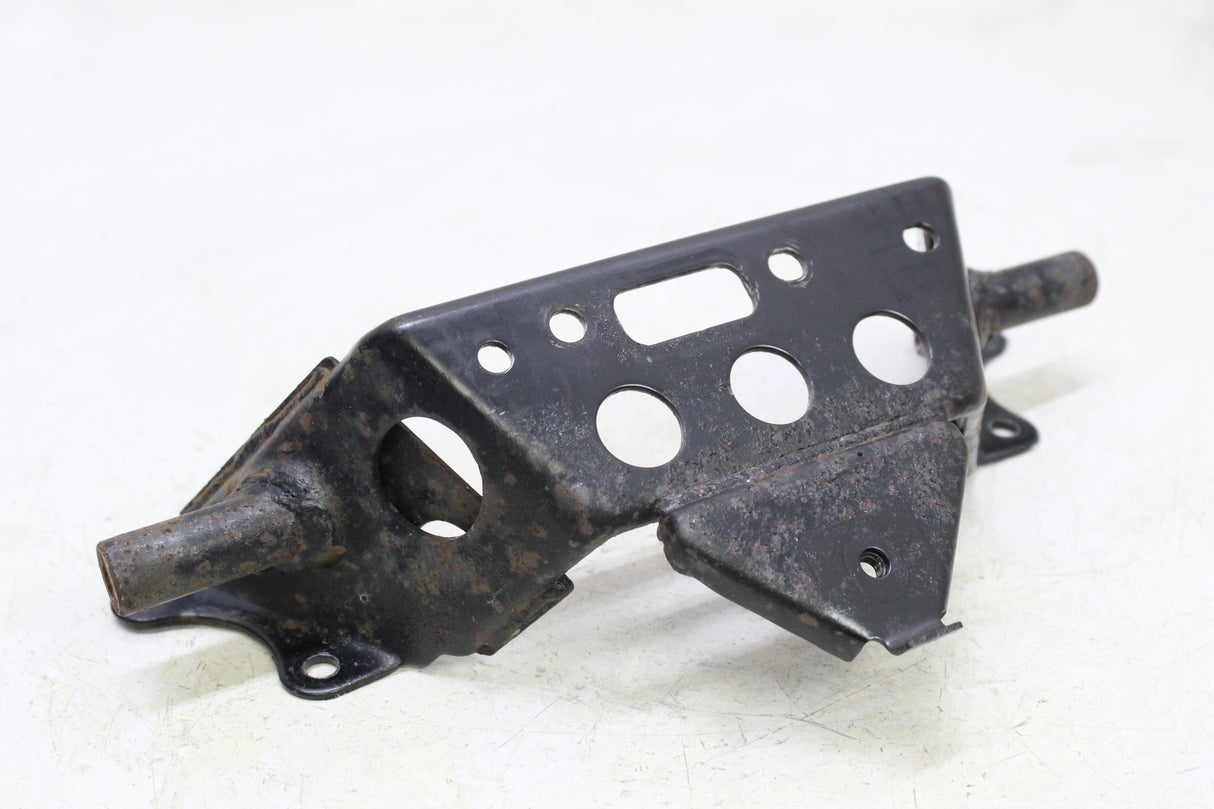 2003 Yamaha Zuma 50 YW50 OEM FRONT SEAT MOUNTING BRACKET MOUNT